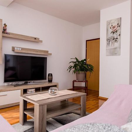 Zeljko Apartmani 로파르 외부 사진