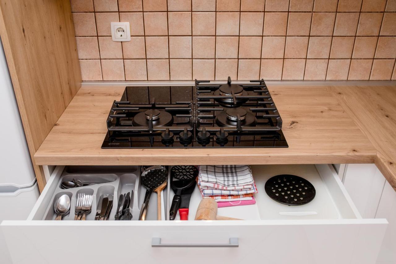 Zeljko Apartmani 로파르 외부 사진